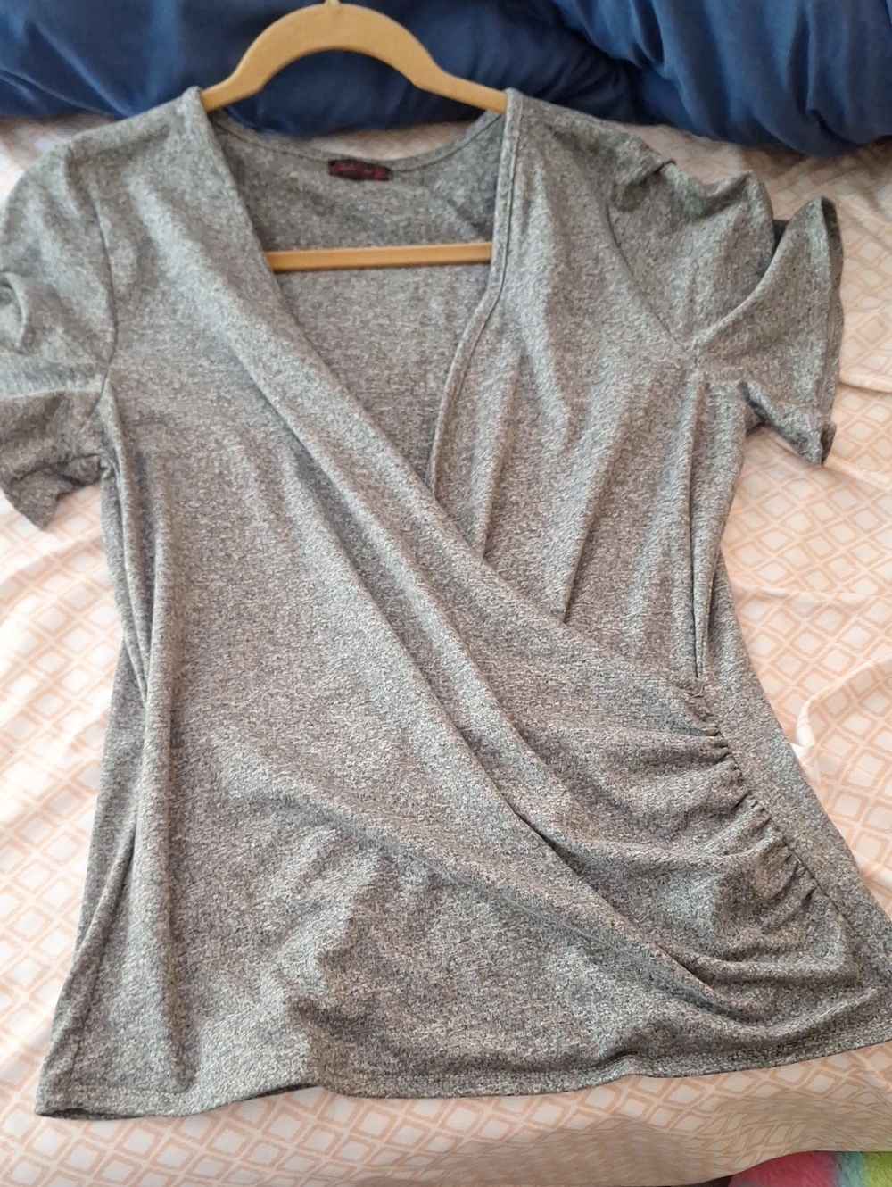 Shiela Rose - Gray Wrap-Style Short Sleeve Top